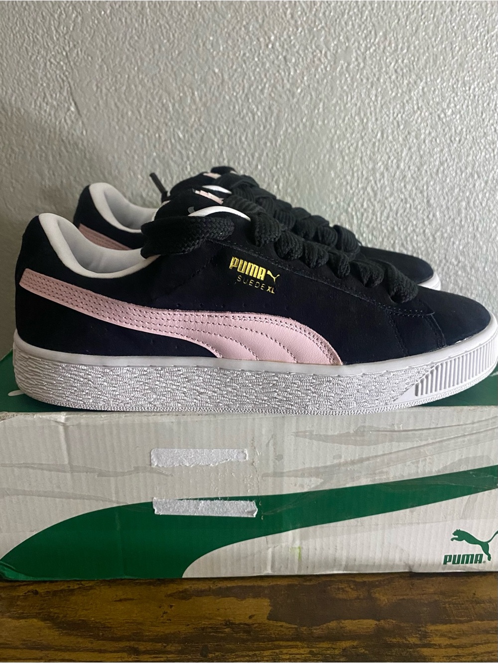 Puma Suede XL Black Sneakers with Pink Formstrip